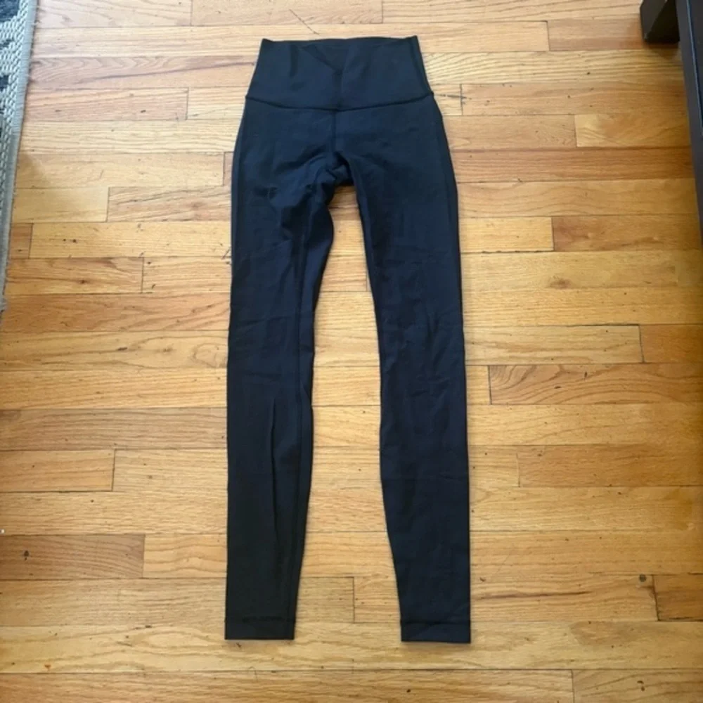Lululemon Black Wunder HR Tights Size 2